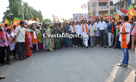 Rally_bjp_15_5