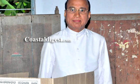 Udupi-_Chikmagalur_voting_5