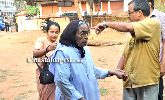 Udupi-_Chikmagalur_voting_6