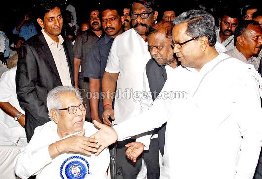 Siddaramaiah critics4