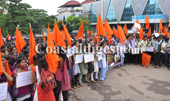 abvp_protest_11