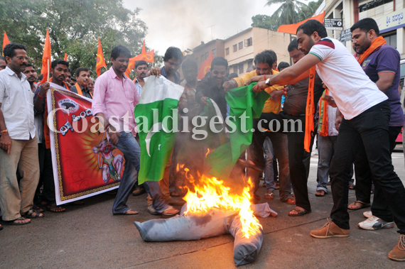 vhp_protest2