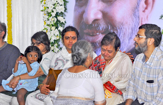 U R Anantha Murthy final rite 13