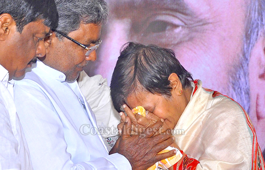 U R Anantha Murthy final rite 21