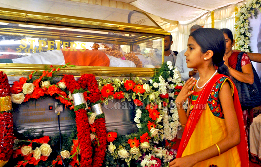 U R Anantha Murthy final rite 9