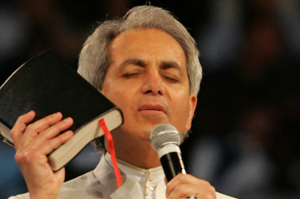 Benny_Hinn