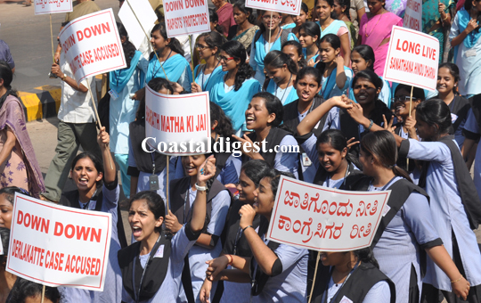 Deralakatte_Protest_19