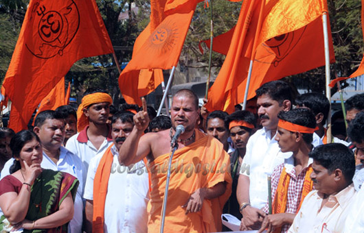Hindu_yuva_protest_3_1