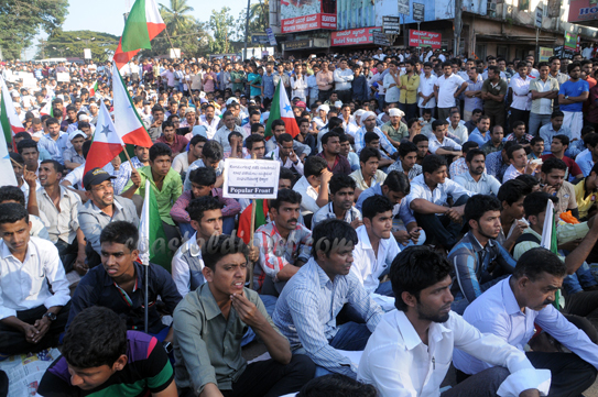 PFI_protest_8_9
