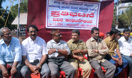 Protest_rikshaw_2_copy_copy