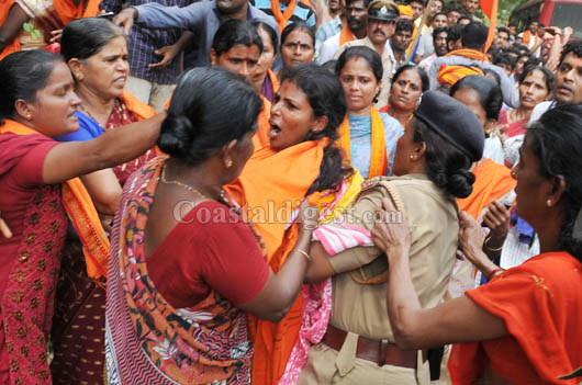 ullaidettu protest 8 1