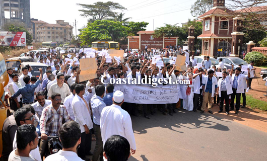 Yenepoya_protest_11_1