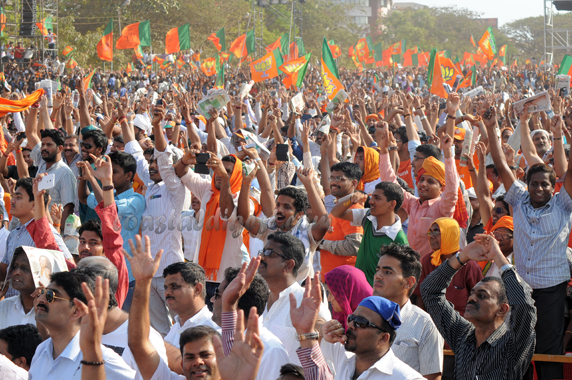 Modi_at_Mangalore_18_12