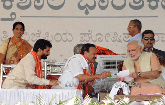 Modi_at_Mangalore_18_3