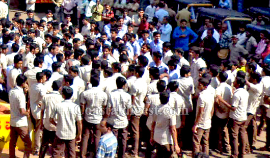 Vittla Student protest 10