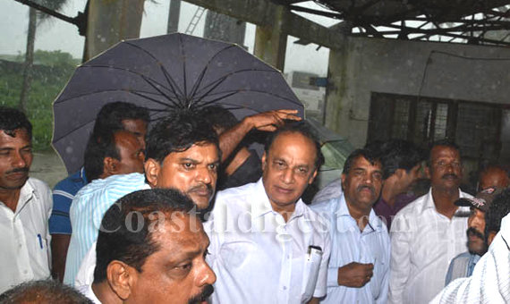 dist_minister_vist_hejamadi_1