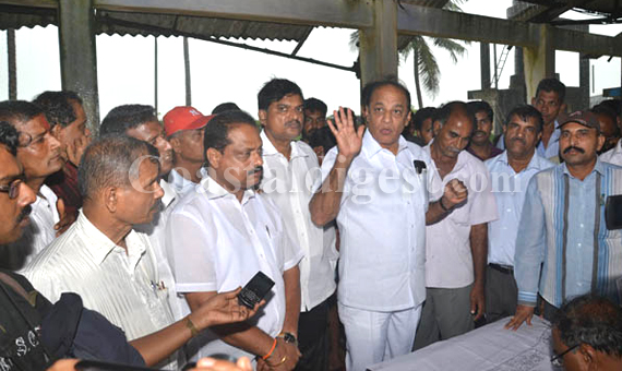 dist_minister_vist_hejamadi_3