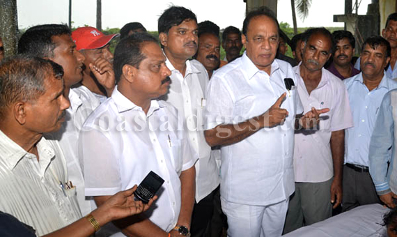 dist_minister_vist_hejamadi_4