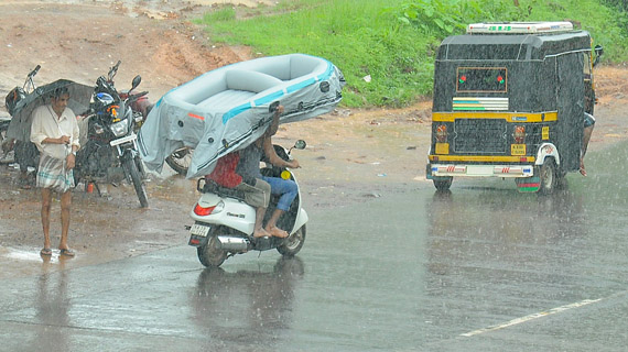 Rain_Hits_coastal_10