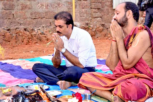 Land Trade Bookside 12