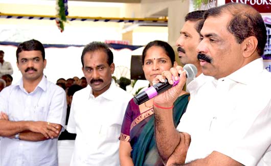 Land Trade Bookside 15