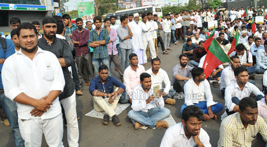 sdpi protest 30 1