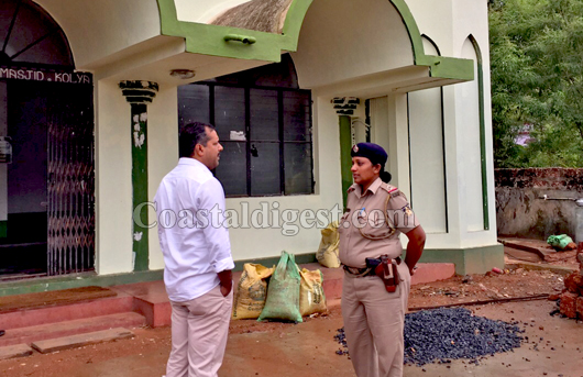 prayer hall attack 2