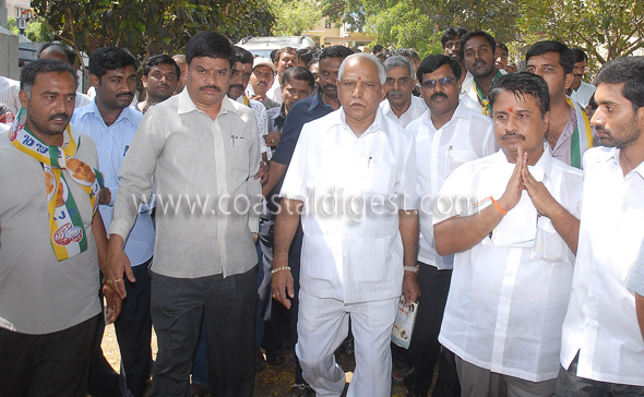 Yeddyurappa_Mysore1