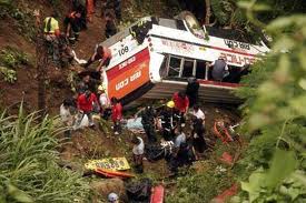 bus_fell_into_a_ravine