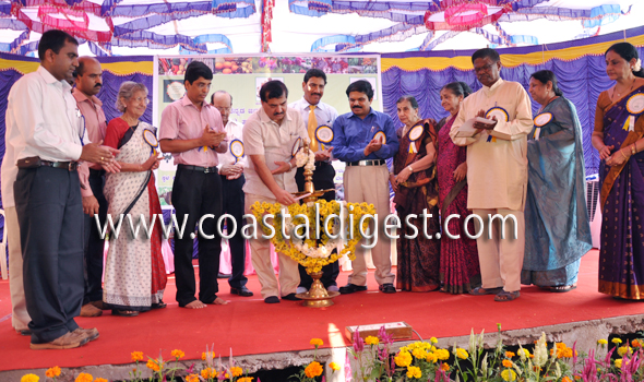 Fruit_and_flower_exhibition__2