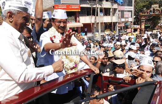 Kejriwal_in_Bangalore_15_9