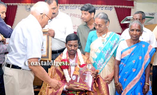 Mangalore_Press_Club_2
