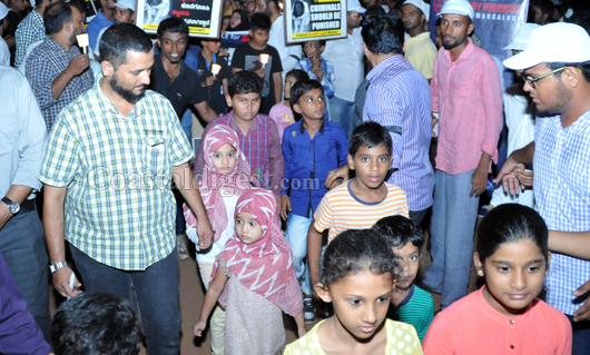 Candle light protest 21 1