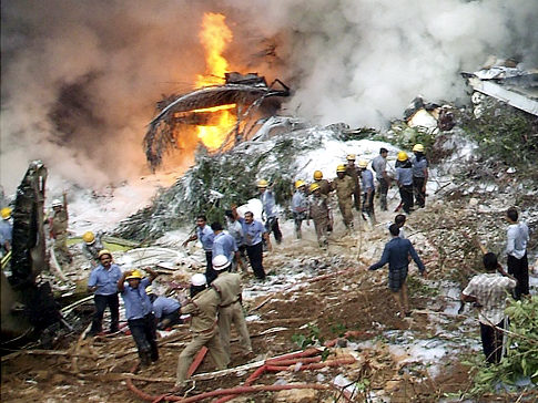 alg_india_crash_flames