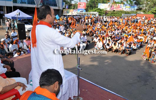 VHP_Protest_12_2