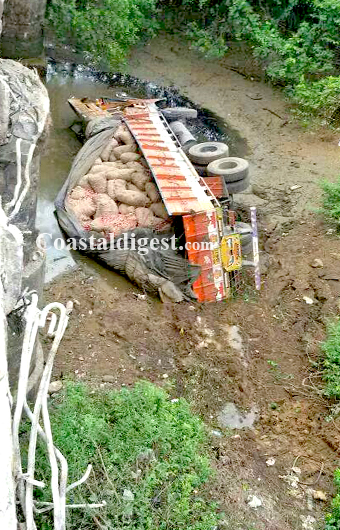 Kuloor Lorry accident 4