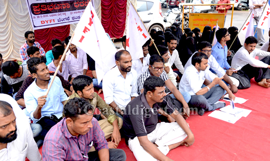 dyfi protest 1