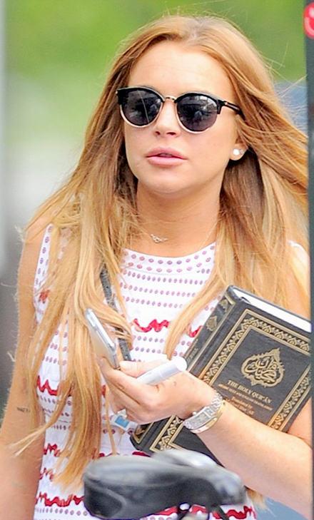 LindsayLohan quran 1