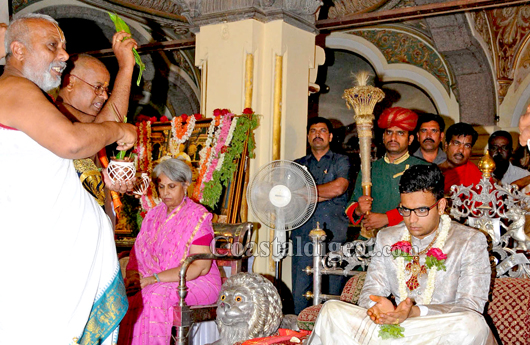 Yaduveer crowned4