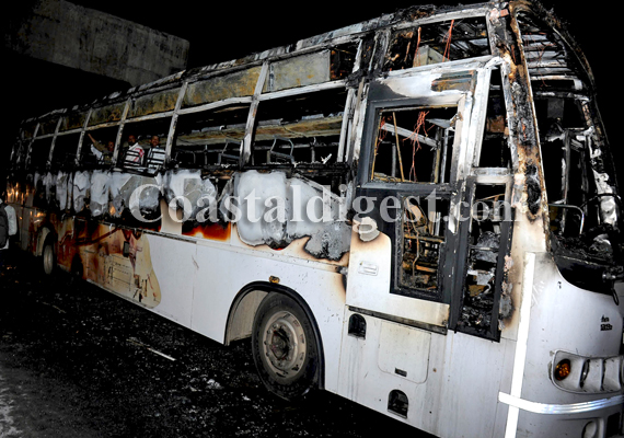Bus_catches_fire6