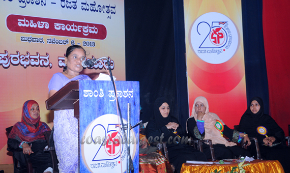 Mahila_kavigoshti_6_2