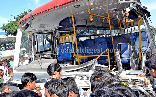 KSRTC accident4
