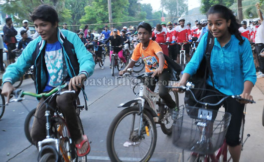 Cycle Rally 19