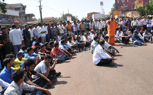 protest vamanjoor  6 1