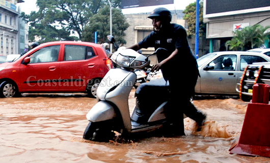 MG Road Rain 8