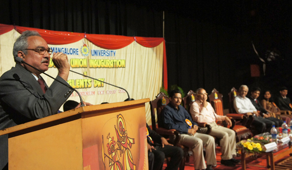 Double_celebration_1