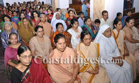 Holy_Cross_Church_17