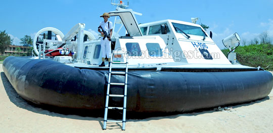 hovecraft at Mlore 22 1