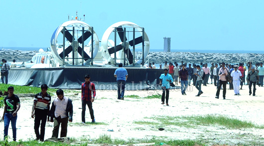 hovecraft at Mlore 22 1