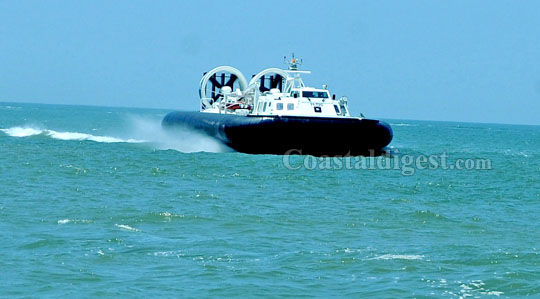 hovecraft at Mlore 22 1